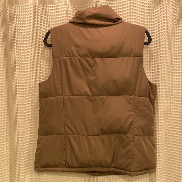 Forever 21 Brown Puffer Vest - Picture 4 of 4